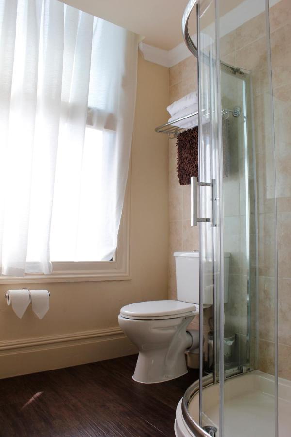 Smith And Western Tunbridge Wells Extérieur photo